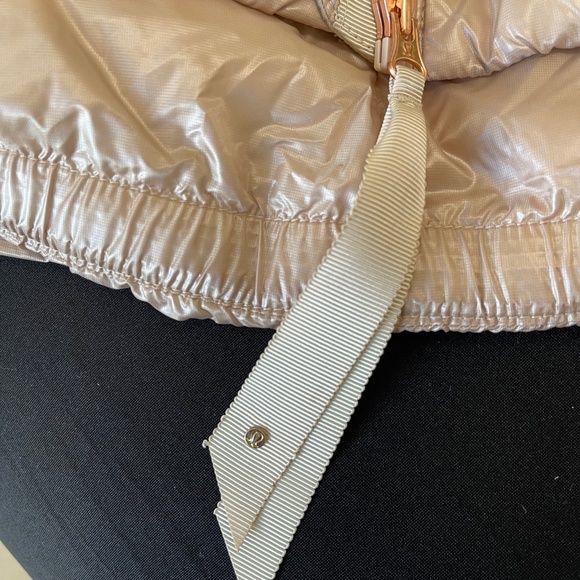 lululemon athletica Women's Vest in Light Pink - Picture 4 of 10